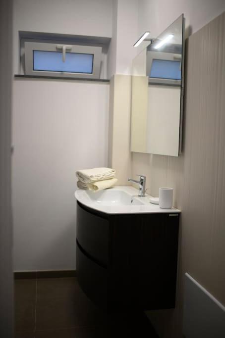 Matilde'S Flat Apartment Milazzo Ngoại thất bức ảnh